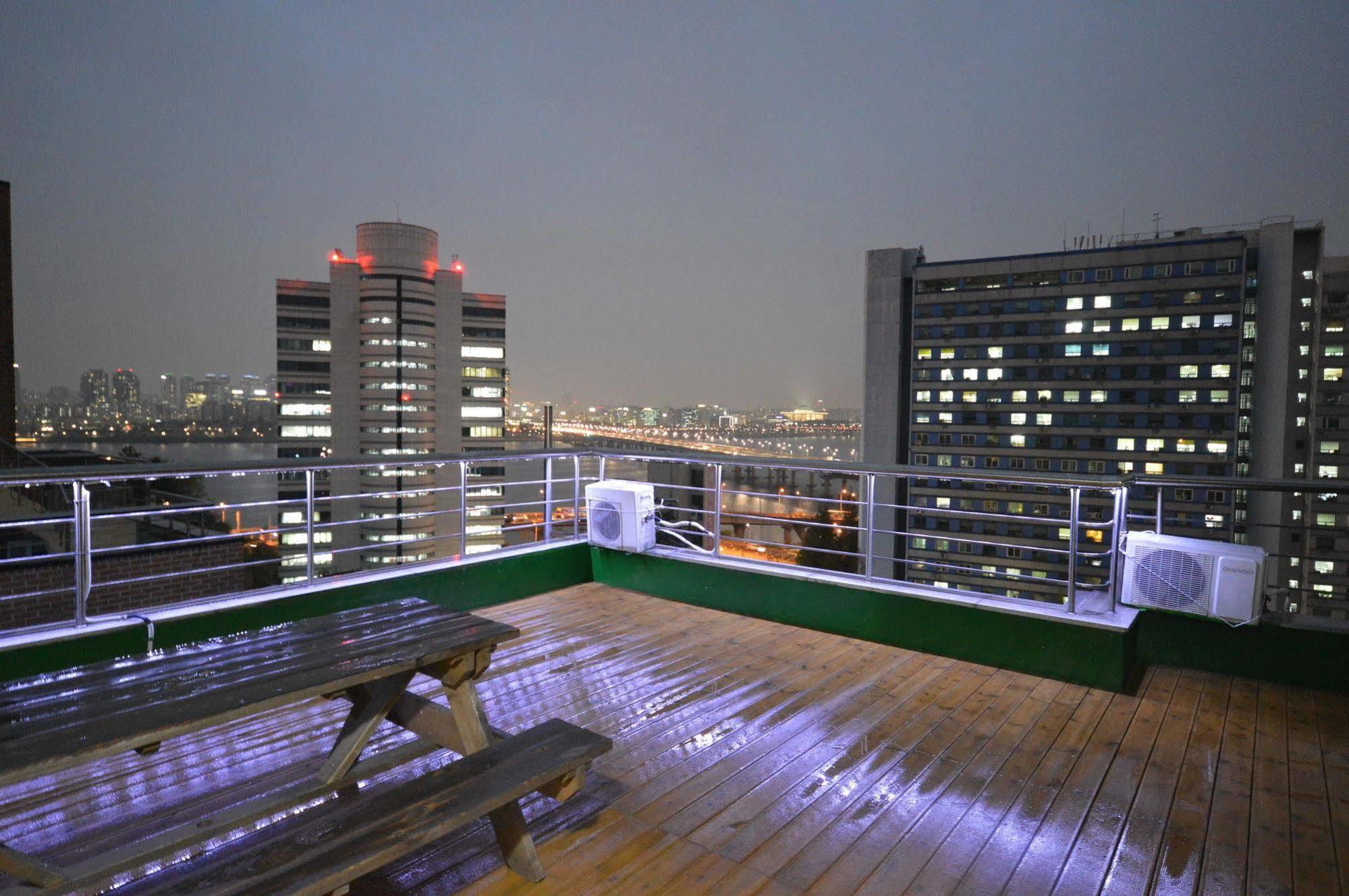 Han River 2* Seoul